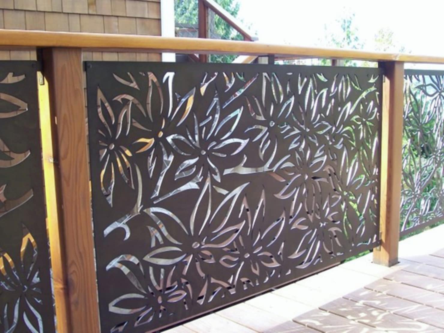 Забор из металлических листов